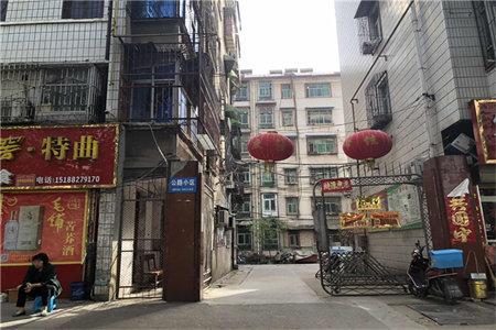 城西馍馍庄小区黄金三楼经典3室证满五年南北通透送储